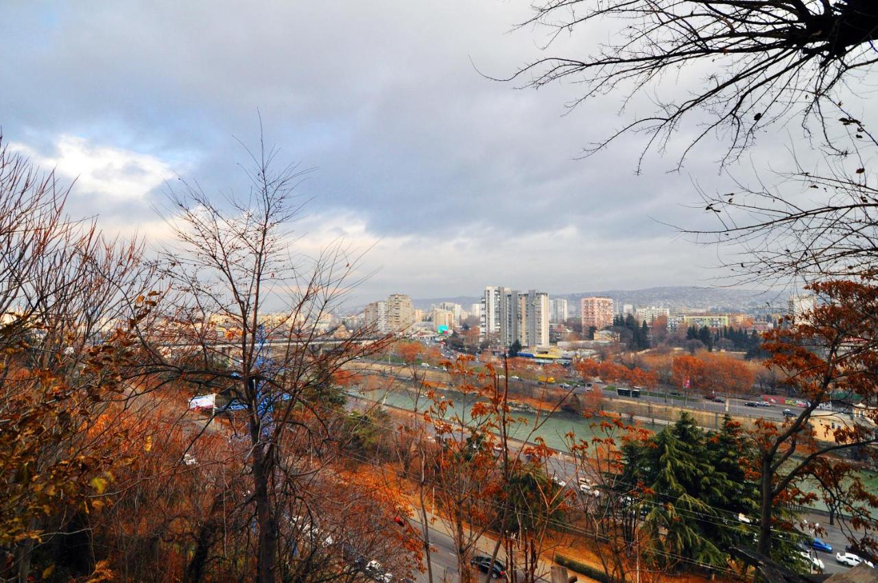 Craftsman'S Home Tbilisi ภายนอก รูปภาพ